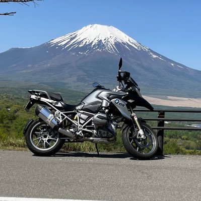 仕事は社内SEみたいな企画職、CIO目指しています。
SFAやBIを良く触ってます。
趣味はバイク+漫画でリターンライダー!
バリオス→F900→R1200GS(7万キロ超中古購入)
公私共々充実させたいアラフィフです
呼ぶ時は「おまちゃん」で!「さん」付不要ですw
音楽は中学の時からLUNASEA推しです