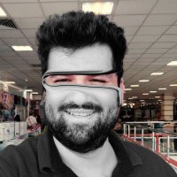 همون پسره عرفان(@ErfanUND) 's Twitter Profile Photo