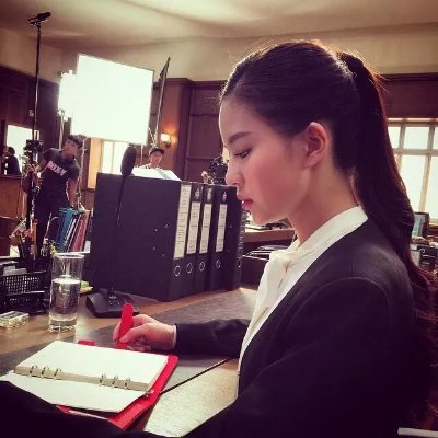 vromdoni's profile picture. 💙 https://t.co/FXBJTeRZSF Army