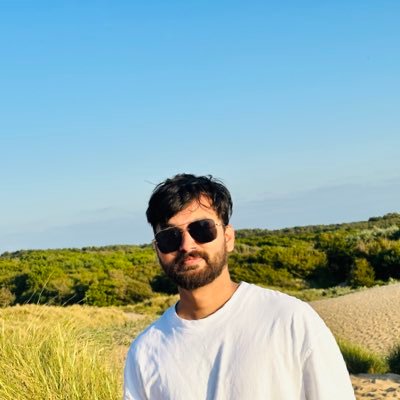 here_zia's profile picture. Technology enthusiast