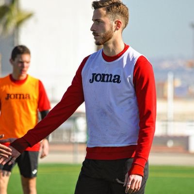 ⚽Exjugador del Real Murcia CF y del Racing Murcia FC⚽
Jugador del Lorca Deportiva 🤍💙