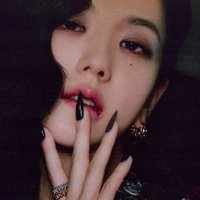 Jisoo꽃🌹(@JISOOIKKA) 's Twitter Profile Photo