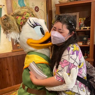 sayoii's profile picture. ちょっと見えてる視覚障害者。網膜色素変性症。白杖折りたたみ使用。手帳視野狭窄で2級。病気に気づく前は声優おたく。今はディズニーおたく。とにかくおたく(笑) そんでボウズ3匹（H27.1&H29.11&R6.5）のかーちゃん。