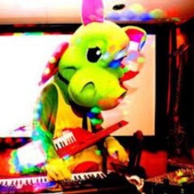 carrotadventure's profile picture. brendan aka mr. selfie