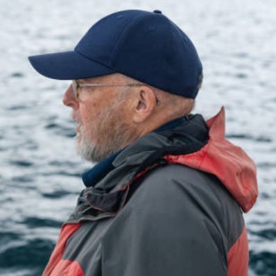 Architect and material specialis resident in Scotland. For more than 30 years I have been involved in costal building construction and flood defence construct