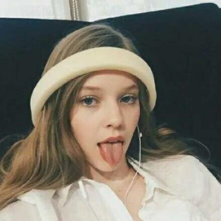 BurtonNoye41417's profile picture. 