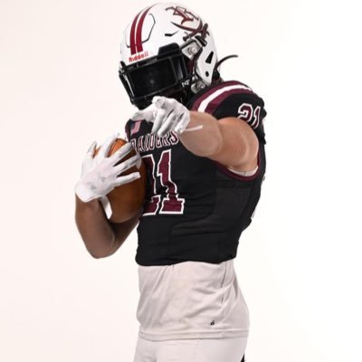 Riverdale HS co/25 — HB/SLWR #24 — 5’11 205lbs — 3.8 GPA — Bench: 325 — Squat: 450 — Clean: 270 — 4.49 40 yard - #2 in the state of Florida in rushing yards