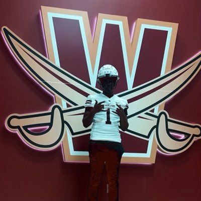 6’0 180lb DE/LB @walshuniversity