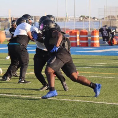 Isthatkano's profile picture. |North Crowley||6’0, 220lb DE/LB||3.3GPA||#4632711194