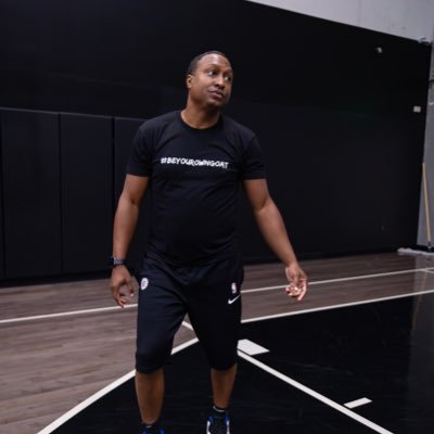 Basketball Consultant Honor God & Help People... What Is Your Flying? IG: @diggdeuce