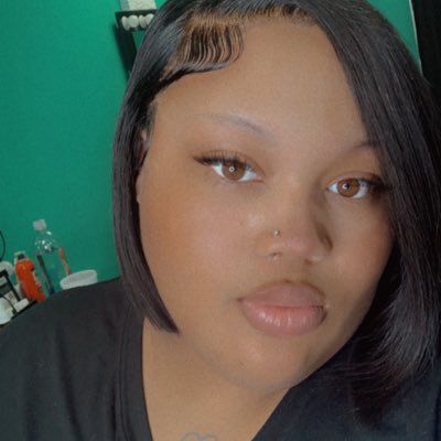 🐐sht .. ceo of : TELLUSWHATHAPPENED 🎙️⭐️ Dope btch with a belly 😜
