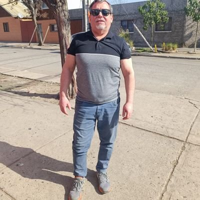 999Parada's profile picture. simplemente un hombre sencillo