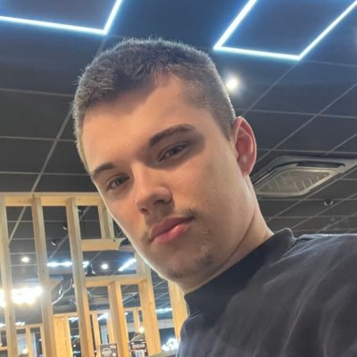 AlanThms's profile picture. Je fait des vidéos, et des lives quand j'ai envie 😅