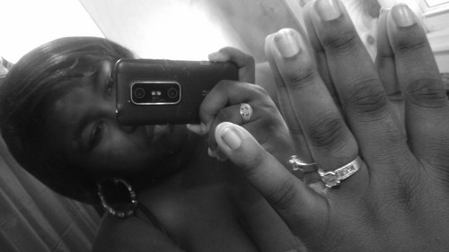 Ju Noe dis Be dat One Ha.Laid bac type Not bout the B.s Army Of One.Wussp??.Neva Pay mind to dese Bitxhess