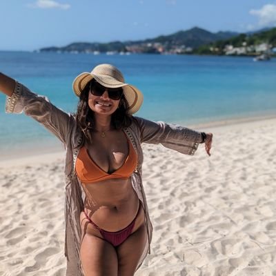 sheryse_b's profile picture. You need to calm down