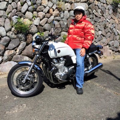 奥奥三河先輩(バイク日記２)…自分と同じバイクは即フォロー🏍…🍺飲食グタグタ🍺アカウント…自撮り多い人はこちらでフォローします。(@OkumikawaSenpai)🛵〰️バイク日記(風景)は(@OkuOkumikawa2)