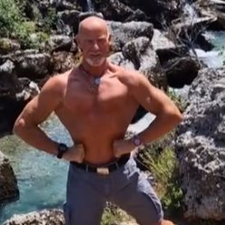 PelikanTraining's profile picture. NaturalBodybuilder-Kampfkunstmeister-Personaltrainer-Entrepreneur