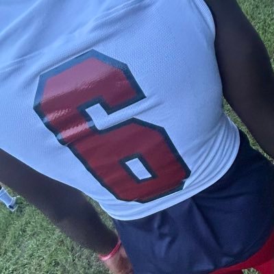 BCHS 2024, 6’1 220, 3.0 gpa QB,TE,B-Back,ATH https://t.co/MNw1uFVhNq