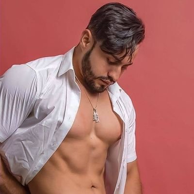 AnthonyStrippe2's profile picture. NO TRATO DE SER PERFECTO, SOLO TRATO DE SER MEJOR DE LO QUE ERA AYER.#VENI #VIDI #VICI 💯✨#STRIPPER & #ESCORT💋SERVICIO PARA #PAREJAS SW & #DAMAS DISCRETO😌🖤✨
