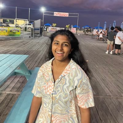 Siyona21's profile picture. smile :)