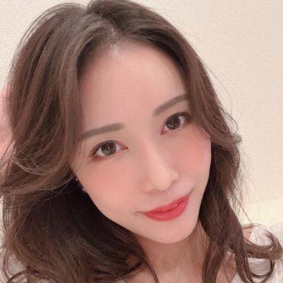 yue_chen76300's profile picture. single women
The life of one person
｜Like Pets｜Golf｜Fitness Ms.｜wine lover
😺🐶🧘‍♀️🧘‍♂️💦💦💦💦