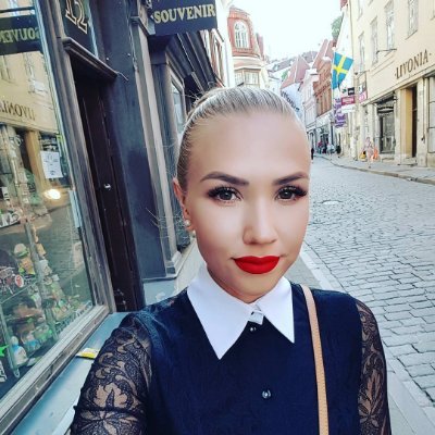 Italian woman living and working in the US. Administrative consultant and yoga enthusiast. Concerned with international news and vulnerable groups of children.