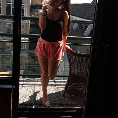 CherelleVerse's profile picture. 🕵🏽‍♀️ Crypto investor 👑 Dutchie🧡