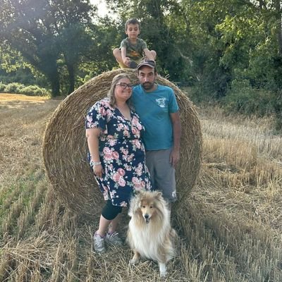 Maman et papa 
Amoureux depuis 2014
Campagne perdu 
Animaux 😁

📍79