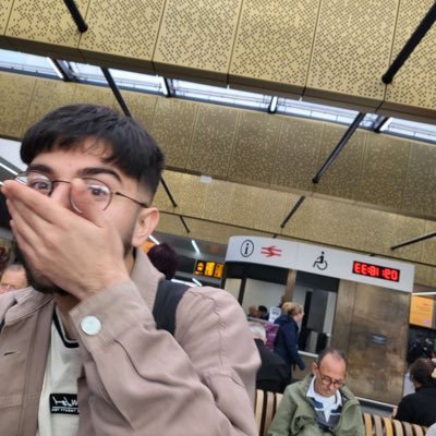 yacubahmedx's profile picture. 7teen • 🇧🇩 • enfp