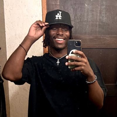 Aiir_Jordan3's profile picture. 𝓕𝓮𝓪𝓻𝓖𝓸𝓭 👁️