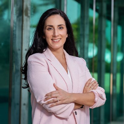 Irish | Centre Manager @dcu for @researchirel @insight_centre | BSc @ucddublin | PhD @RCSI_Irl - all opinions are my own.
