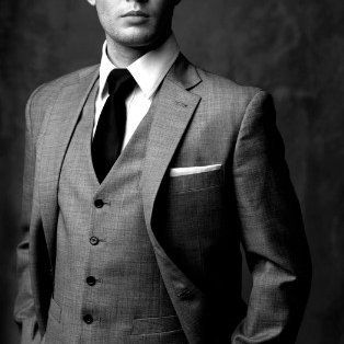 ALIANTE8282's profile picture. TOSCANO D.O.C.G.
Profilo in incognito...........Solare e divertente....Amante delle scarpe e della moda. Colleziono scarpe e vestiti ma non ho spazio