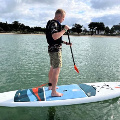 Dutch 🇳🇱| crazy about sports | running since Feb '23 | walking with our Vizsla Borre 🐕 | Fitness | playing football | dare to call me a runner now…..#running