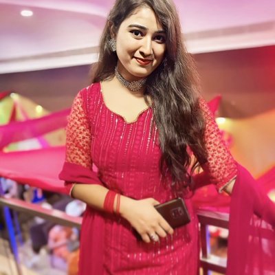 LiliannaBroo436's profile picture. Tweets that feel personal