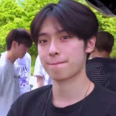 #엑디즈 🤝 free therapy • INTP • eng • filo don't xdinary heroes just give you shivers all the time?
