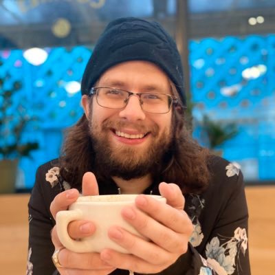 Barista, Bartender, TTRPG fan. I also do commentary for esports! Co-host of @InsideTheTable. 29. He/they- White pfp & header-by https://t.co/uzor7KsNNu