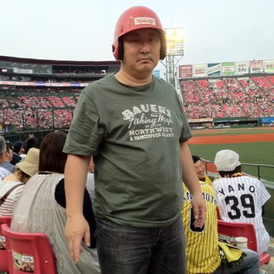 未明から昼過ぎまで #MLB 、 夕方(時々昼)から #NPB、 #高校野球 が始まると、もはや仕事する時間もない「野球観戦オタク」。 見ている試合について不定期に呟きます。  本垢：https://t.co/MN4IjEWFzY