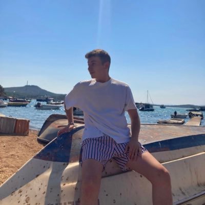 emretezel26's profile picture. ✈️