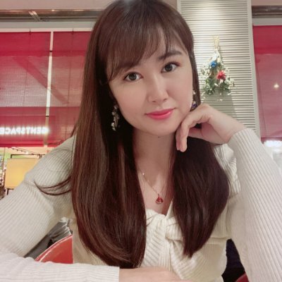 Hannah Smith
No cryptocurrencies and no face-to-face meetings
Height: 170 cm 5'6 feet
Weight: 52kg
Zodiac Capricorn
Age: 35. American father, Vietnamese mother.