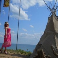 Lena (@watson_lena8) 's Twitter Profile