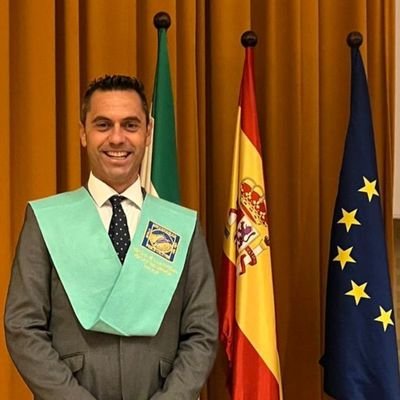 GRADUADO en Ciencias Actividad Física y Deporte
Entrenador Uefa B.
Deportista.
Ganador...
CD FUTURO MARCHENA ATLÉTICO⚽⚽