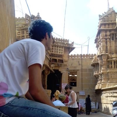 DegraPrakash's profile picture. अखण्ड भारत 🇮🇳 
हिंदू राष्ट्र 🚩 भारत