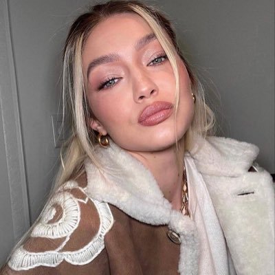 arscouplet's profile picture. 