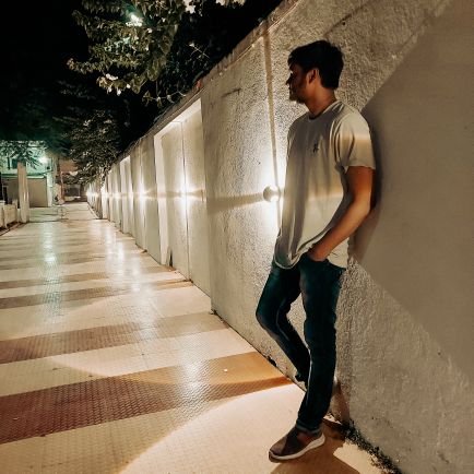 Mrinal__Singha's profile picture. web development/
#reactjs /
#Tailwind /
Anime 
/Movies.