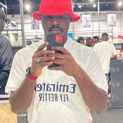 Sociologist | Pragmatist | Entrepreneur | Humanist | Chelsea FC  | Living and learning everyday | Southpaw | Son of the Universe 🌍💨💦🔥