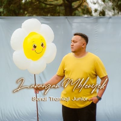 heSandyJr's profile picture. art director, performing artist, art teacher, enterpreneur, warkop cak bakir