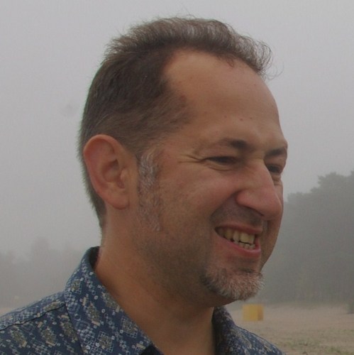 DrKharitonov's profile picture. Father of Four, Son of Three, Brother of One