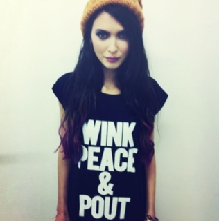 AHendrickCW's profile picture. I'm Amanda, I model for DropDead clothing and many other things! I don't bite, so talk to me. Single // RP.