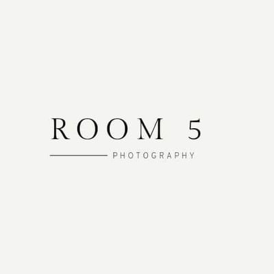 film/video maker and photographer based in the UK.  weddings/events/portraits

email: roomfivephotography@gmail.com