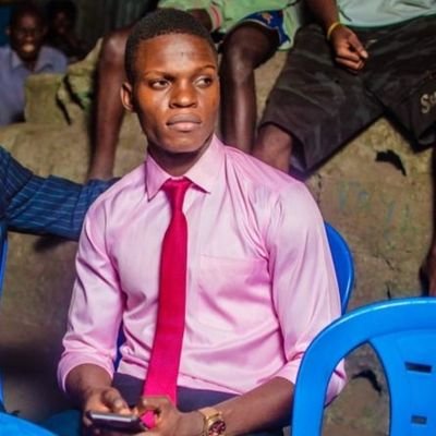 Journaliste, communicateur, entrepreneur, maître de cérémonie